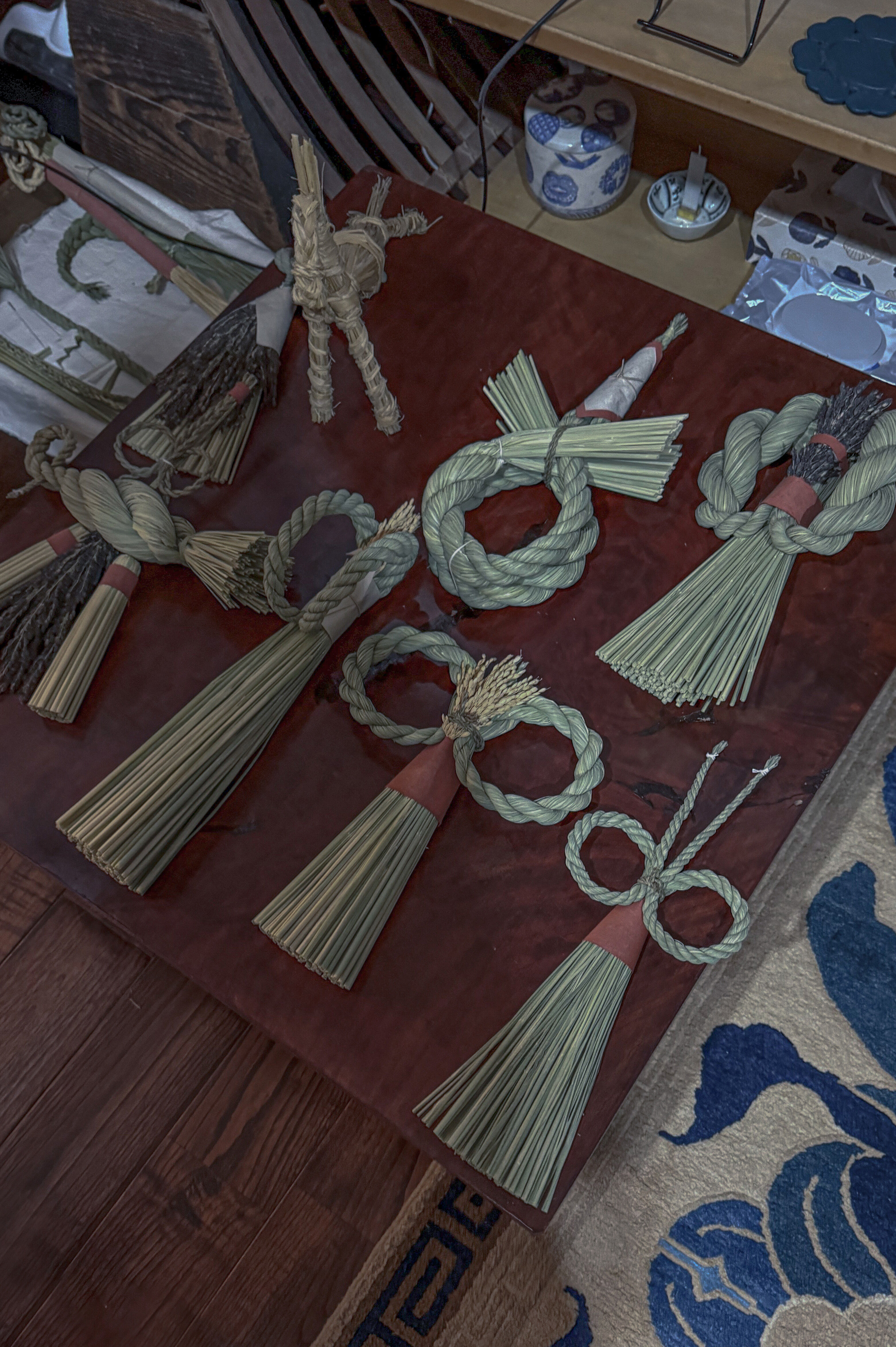 Nurturing the Material, Twisting the Rope. 'Hinoe' Shimenawa