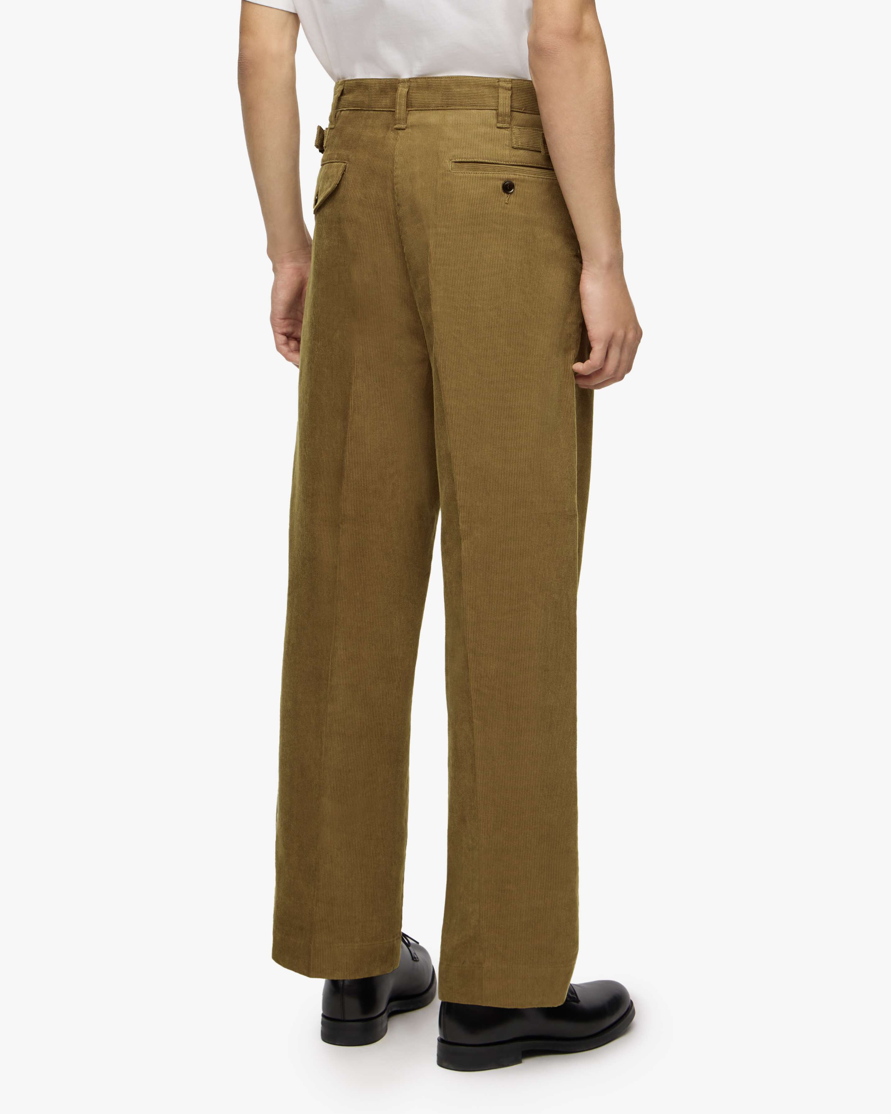 かわうそ。新品everyone corduroy trousers CORDUROY TROUSERS