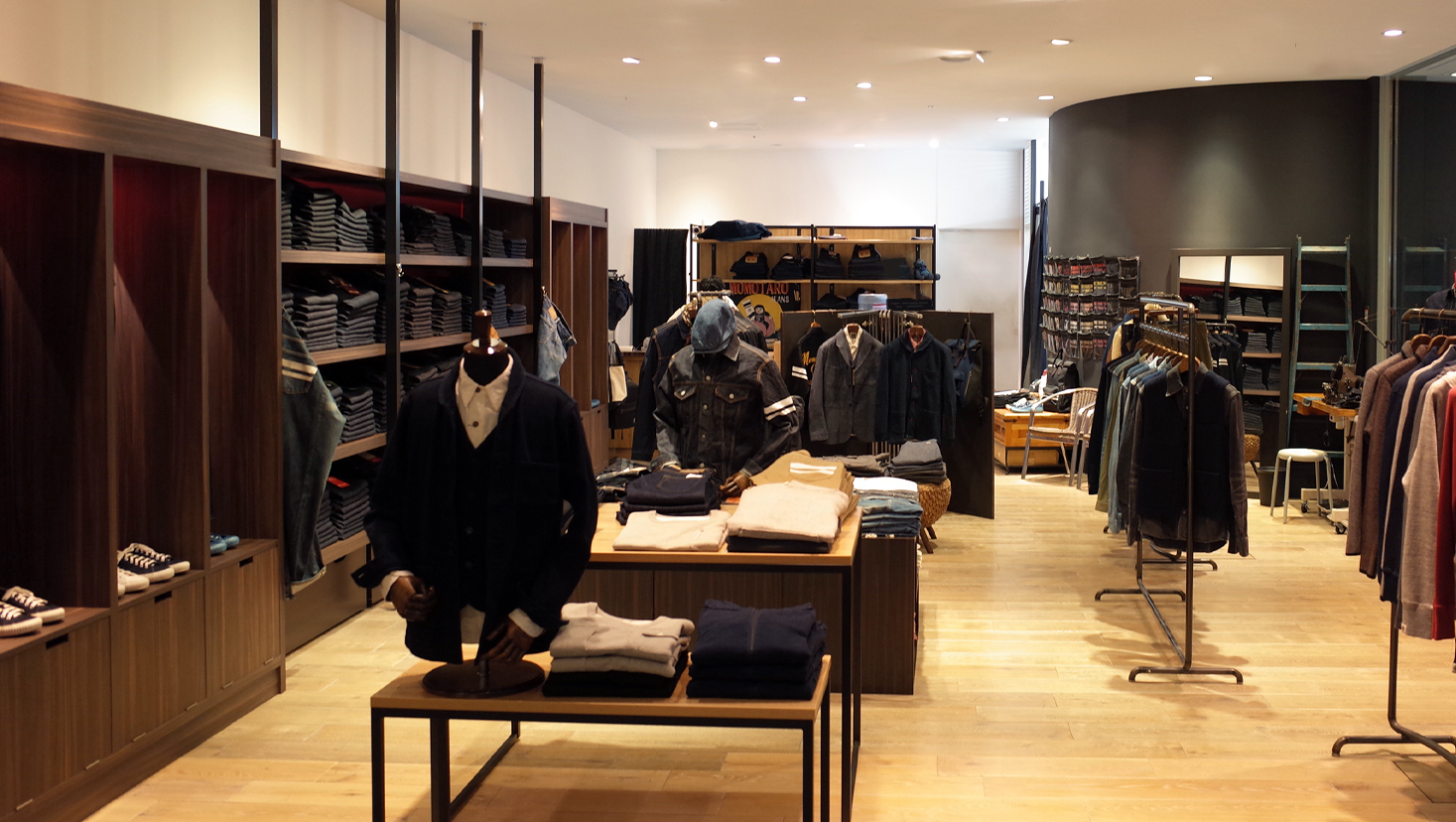 MOMOTARO JEANS AOYAMA